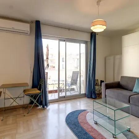 Cozy With Balcony - Garibaldi Port Nice