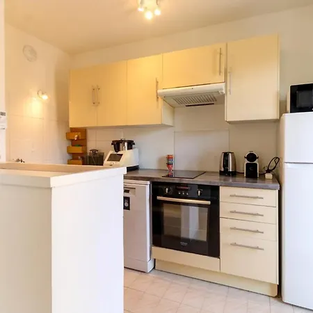 Apartamento Cozy With Balcony - Garibaldi Port